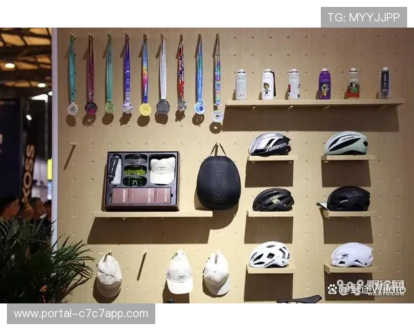 赛事周边产品热销,限定款骑行装备受收藏者青睐 赛事周边产品热销,限定款骑行装备受收藏者青睐