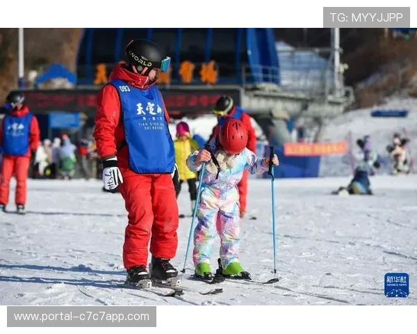 吉林推出首个“冰雪假期”，鼓励家长带薪休假陪同参与冰雪运动